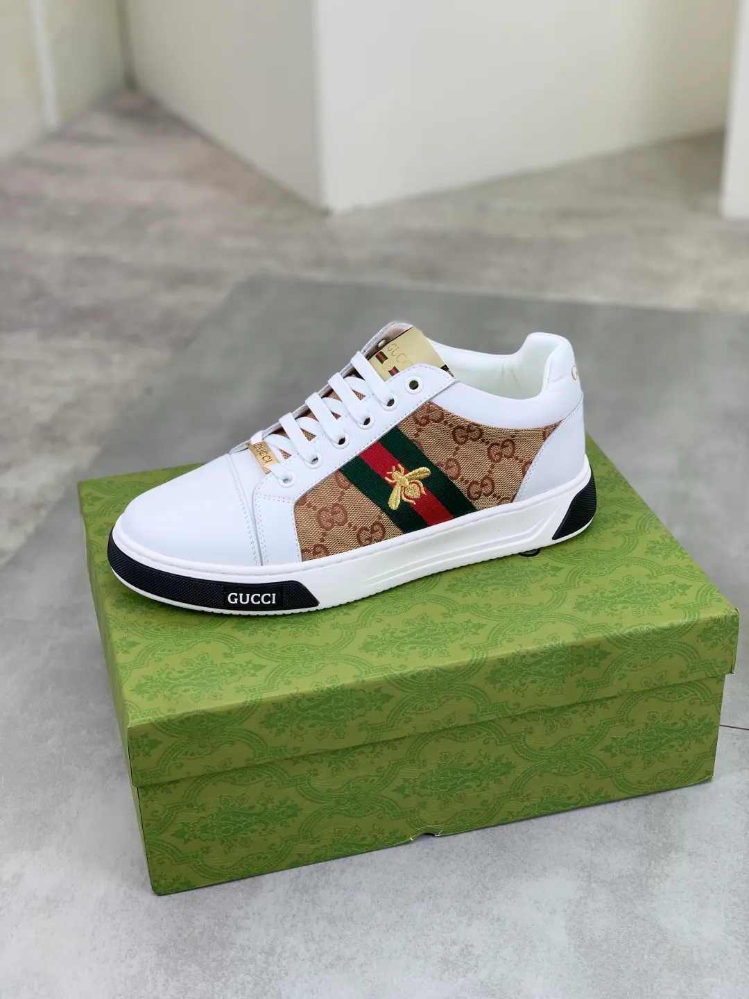 Men's shoes 💰P420💰 [New model] (GUCCI) official website's latest 🎁🎁casual and fashionable men's shoes 👟, hot style 💥 style is simple and elegant, exclusive for trendy men. Unique official website's latest brand double G elements 👑Original Gucci decoration, fashionable and generous, the fabric is original frosted calfskin ✅Fully imported first-layer pigskin lining, the official website specifies wear-resistant, lightweight original rubber casual outsole, the classic model is taken in kind at the counter🎬38-44 2️⃣ colors available